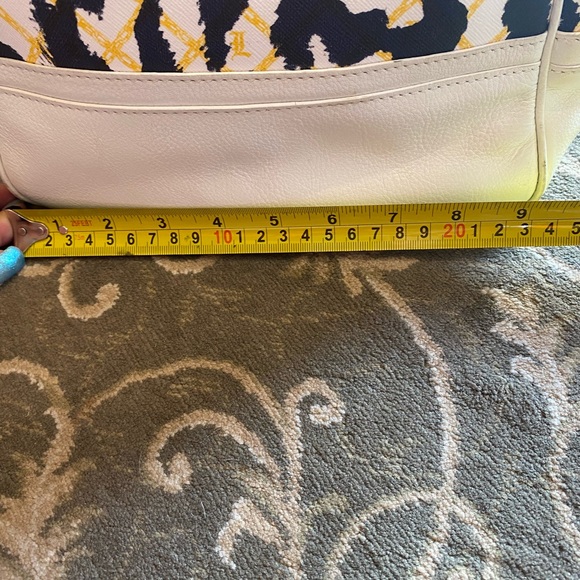 L.A.M.B. by Gwen Stefani Samburu Duffel Bag  Travel Tote Designer w/ Duster Bag - Picture 11 of 16